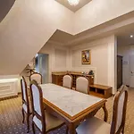 Отель Garden - Certificate Of Excellence 10 Five-stars For 2024 Awarded By Htif