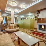 Отель Garden - Certificate Of Excellence 10 Five-stars For 2024 Awarded By Htif Пловдив