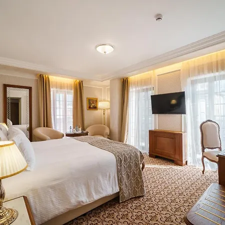 Garden: Excellence-awarded Five-star Urban Retreat Hotel 5*