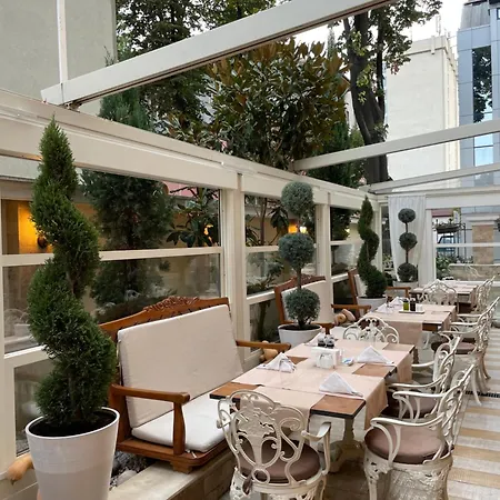 Garden - Certificate Of Excellence 10 Five-stars For 2024 Awarded By Htif 5* Пловдив