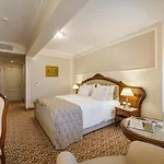 Garden - Certificate Of Excellence 10 Five-stars For 2024 Awarded By Htif Hotel 5*