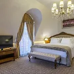Garden - Certificate Of Excellence 10 Five-stars For 2024 Awarded By Htif Hotel Plovdiv
