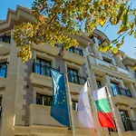 Hotel Garden - Certificate Of Excellence 10 Five-stars For 2024 Awarded By Htif 5*