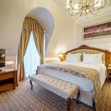 Garden - Certificate Of Excellence 10 Five-stars For 2024 Awarded By Htif Hotel 5*