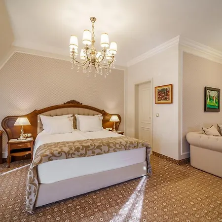 Garden - Certificate Of Excellence 10 Five-stars For 2024 Awarded By Htif