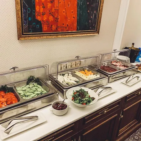 Hotel Garden - Certificate Of Excellence 10 Five-stars For 2024 Awarded By Htif Plowdiw