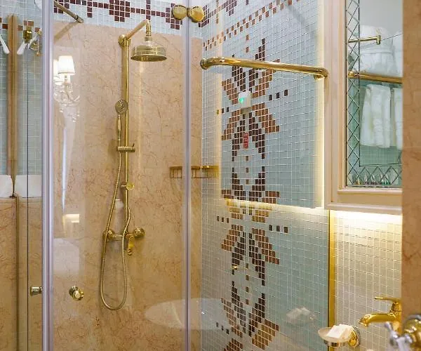 Garden - Certificate Of Excellence 10 Five-stars For 2024 Awarded By Htif 5* Plovdiv