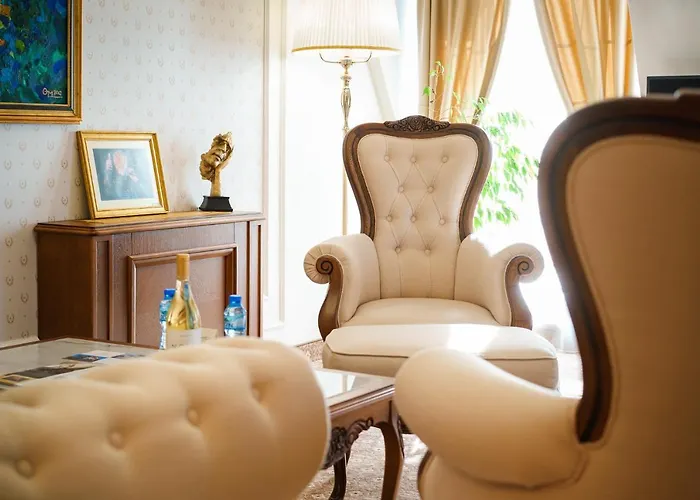 Hotel Garden - Certificate Of Excellence 10 Five-stars For 2024 Awarded By Htif