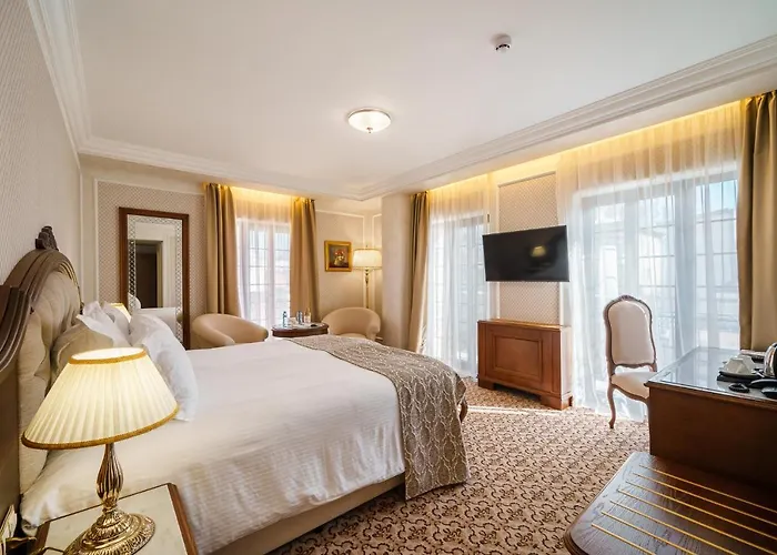 Garden - Certificate Of Excellence 10 Five-stars For 2024 Awarded By Htif 酒店 5*