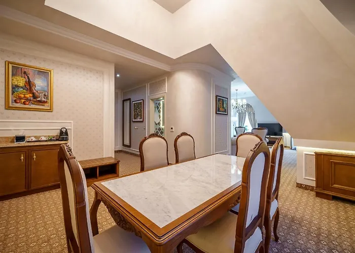 Garden - Certificate Of Excellence 10 Five-stars For 2024 Awarded By Htif Hotel Plovdiv