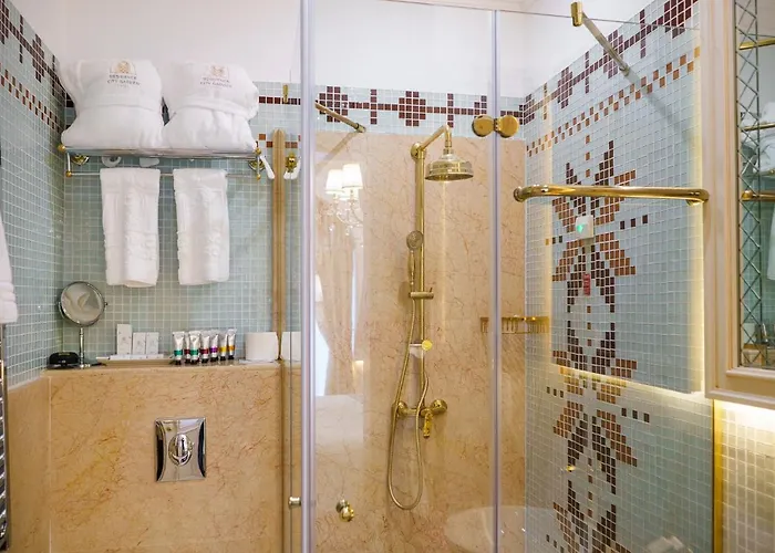 Garden - Certificate Of Excellence 10 Five-stars For 2024 Awarded By Htif 5* 普罗夫迪夫