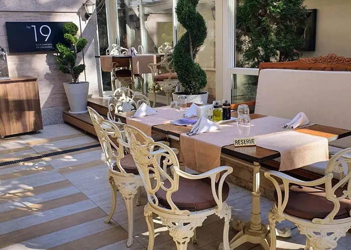 Hotel Garden - Certificate Of Excellence 10 Five-stars For 2024 Awarded By Htif 5*