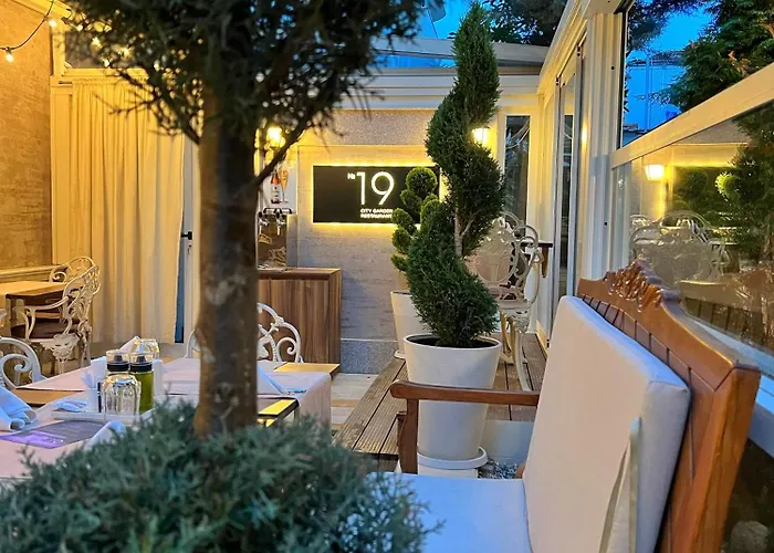 Garden - Certificate Of Excellence 10 Five-stars For 2024 Awarded By Htif 酒店 普罗夫迪夫