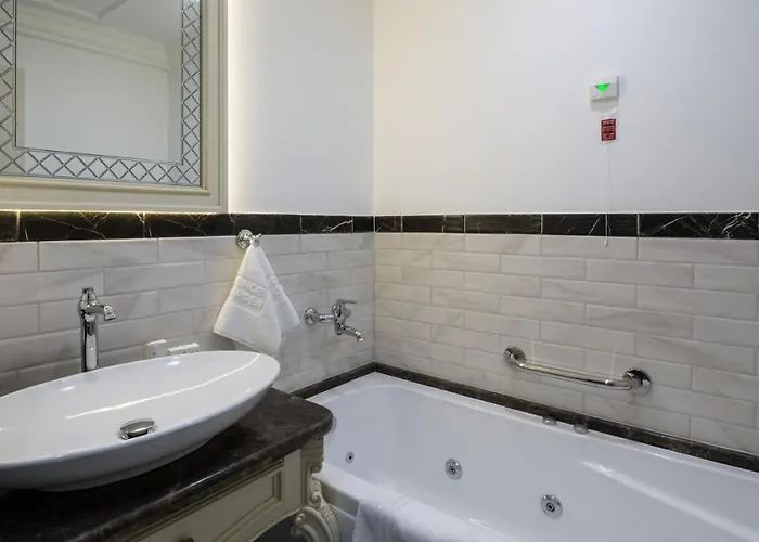 Garden - Certificate Of Excellence 10 Five-stars For 2024 Awarded By Htif 5* Plovdiv