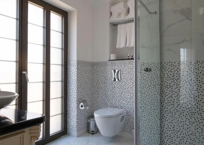 Garden - Certificate Of Excellence 10 Five-stars For 2024 Awarded By Htif 5*