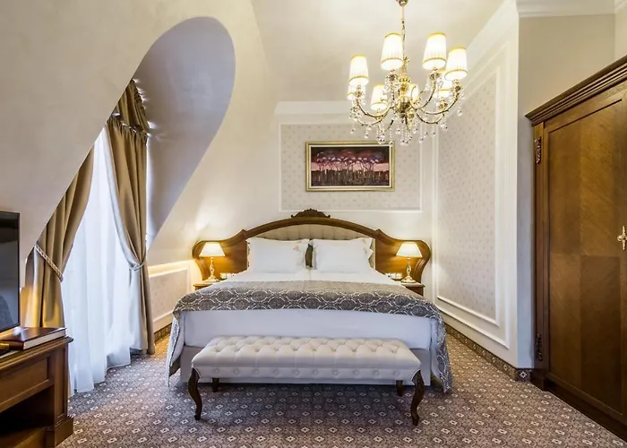 Garden - Certificate Of Excellence 10 Five-stars For 2024 Awarded By Htif